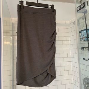 Wilfred Free Stretchy Ruched Skirt